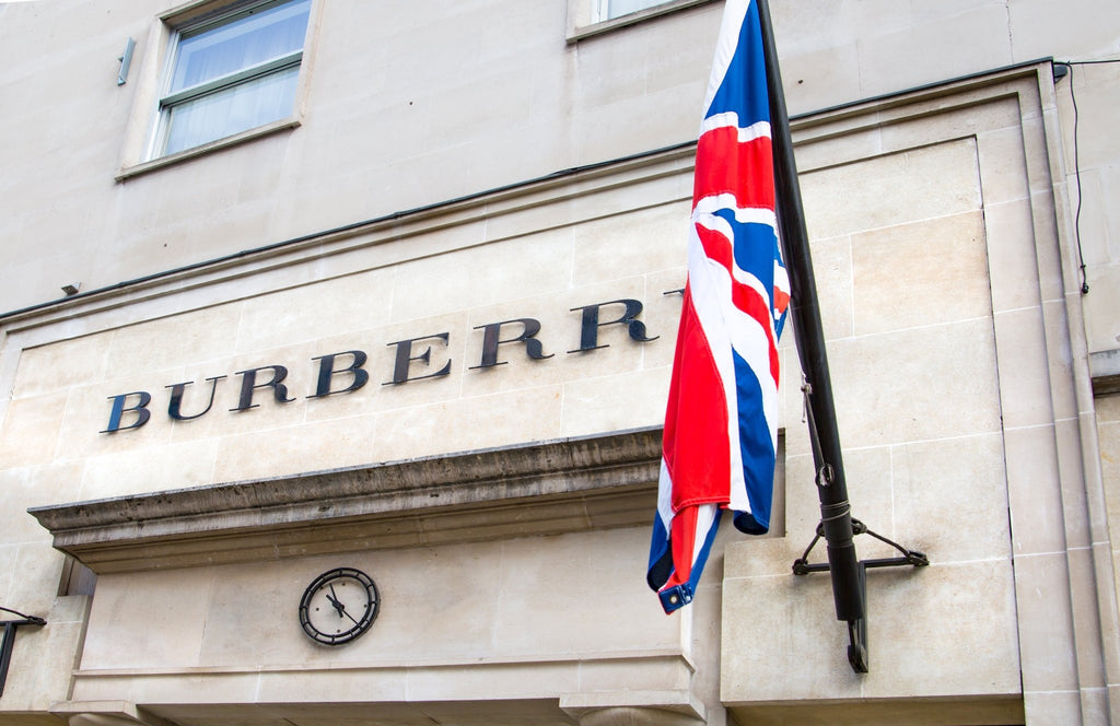 BURBERRY - Sunset Boutique