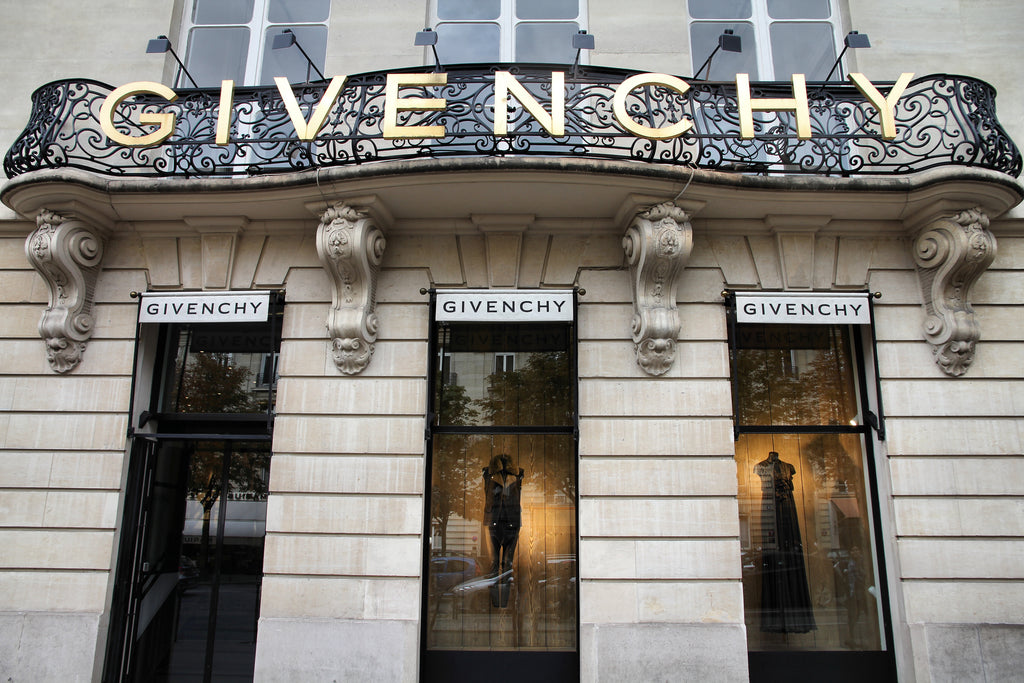 GIVENCHY