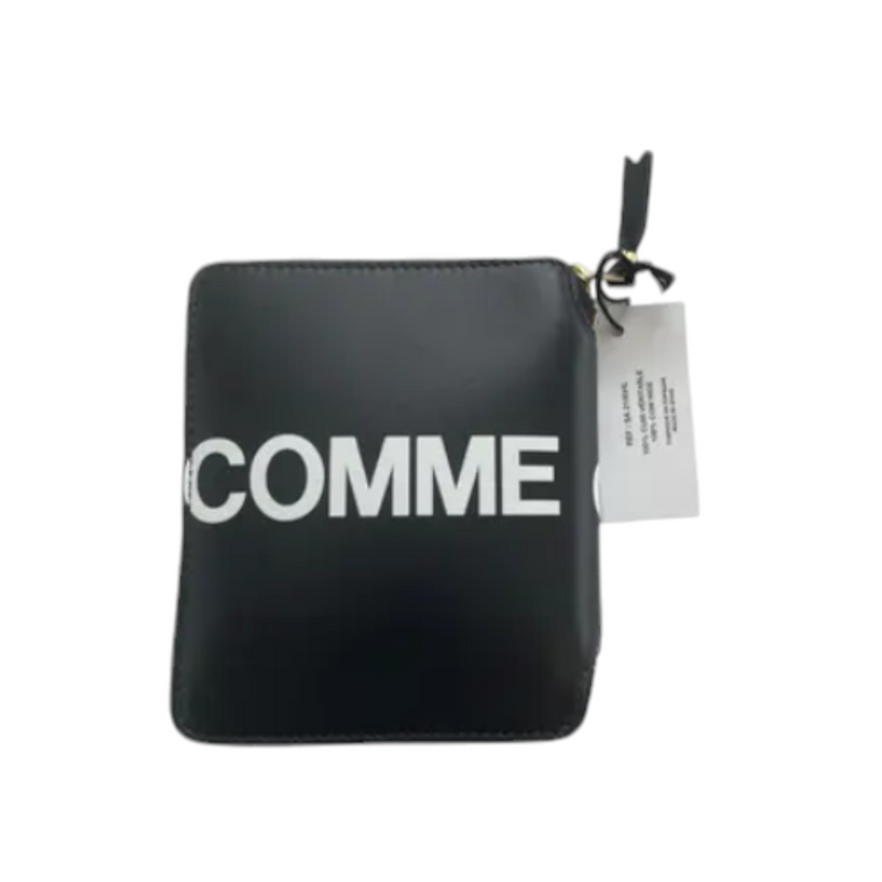 Comme Des Garçons Wallet logo-print zip-fastening wallet - Premium Wallets & Money Clips from Comme Des Garcons - Just $195! Shop now at Sunset Boutique